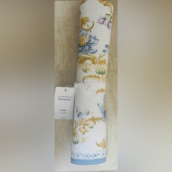 Williams Sonoma Bridgerton Table Runner - Picture 11 of 11
